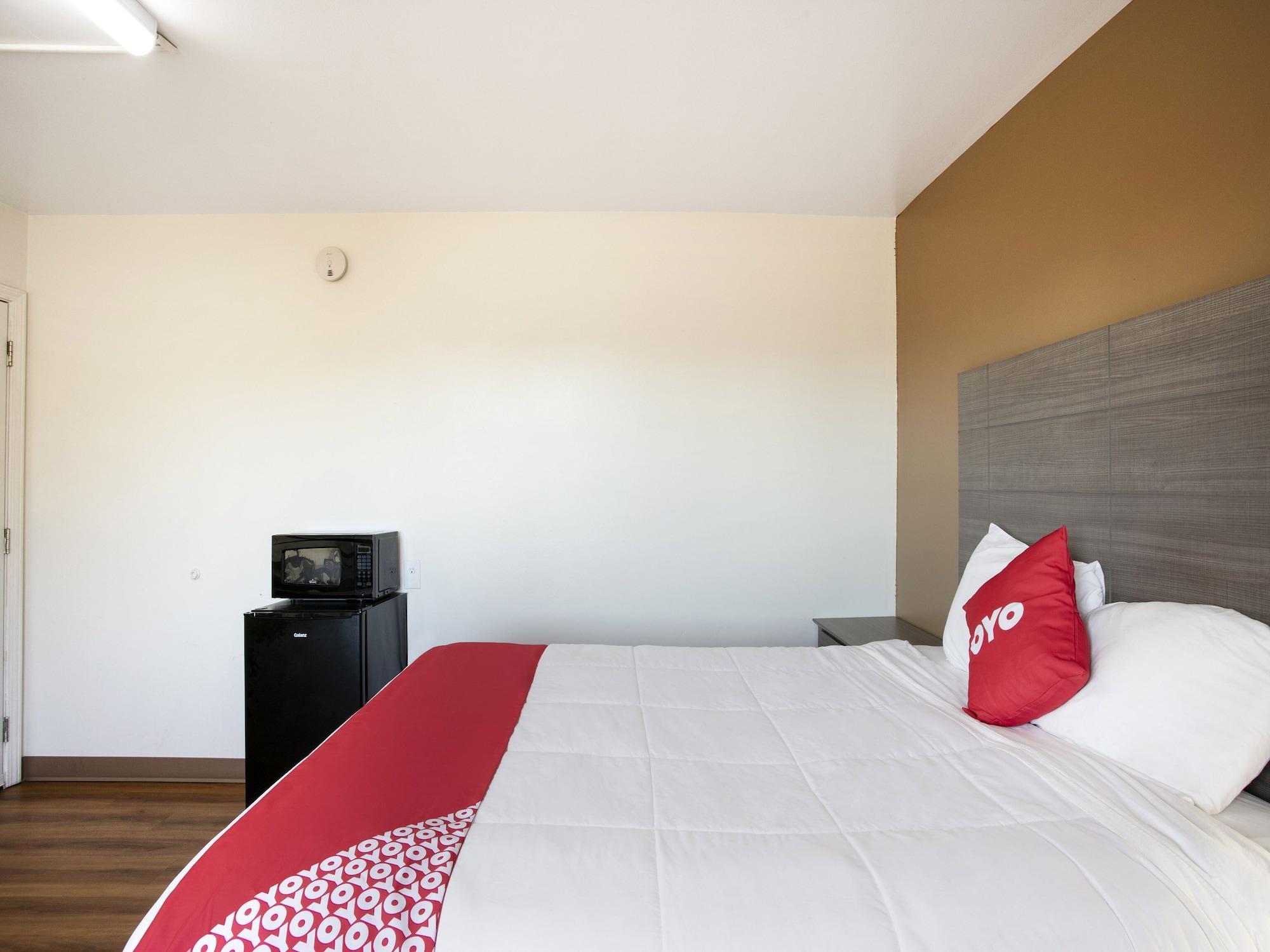 Oyo Hotel Kalama Extérieur photo