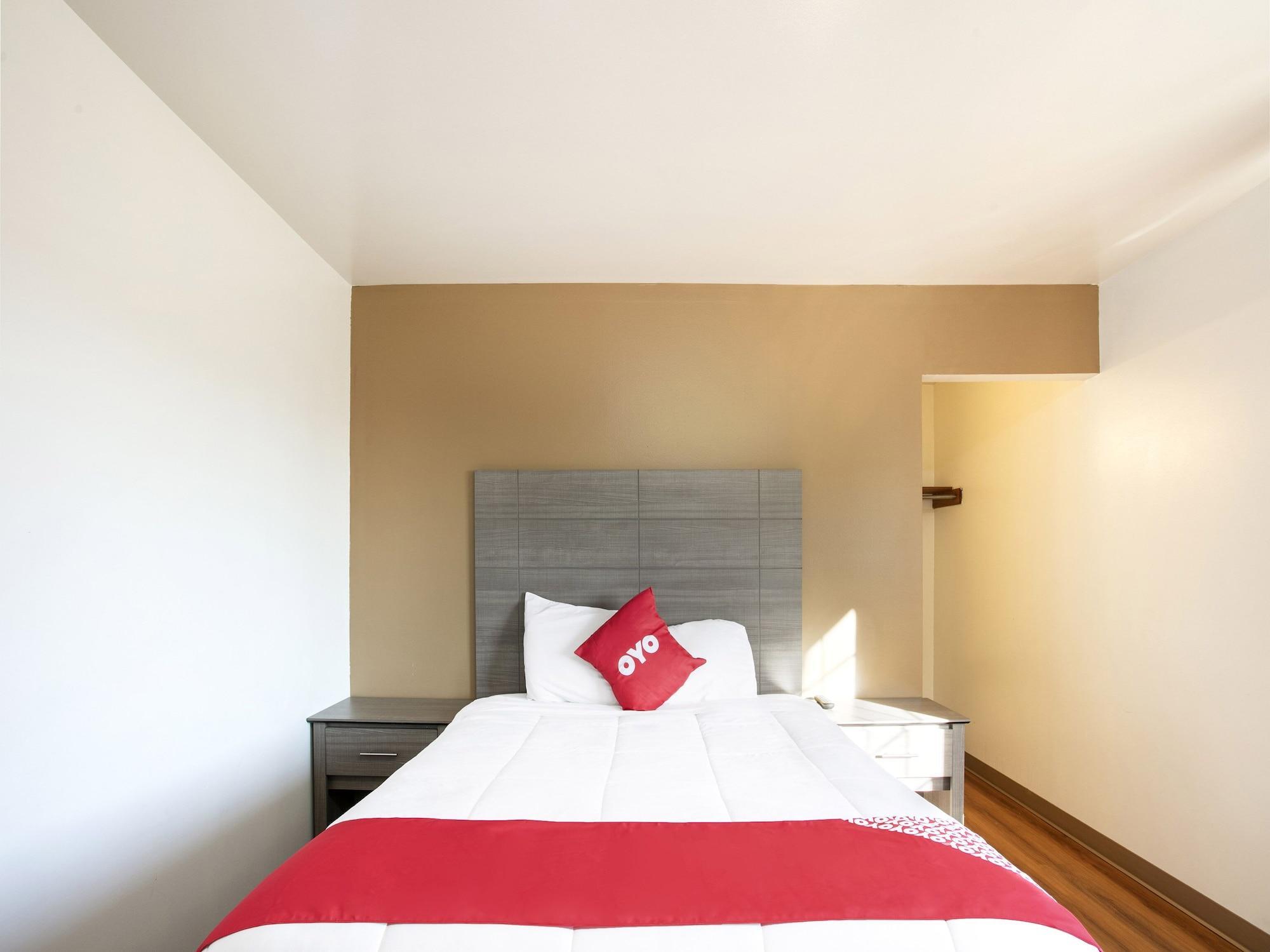 Oyo Hotel Kalama Extérieur photo