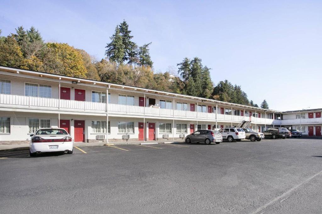 Oyo Hotel Kalama Extérieur photo