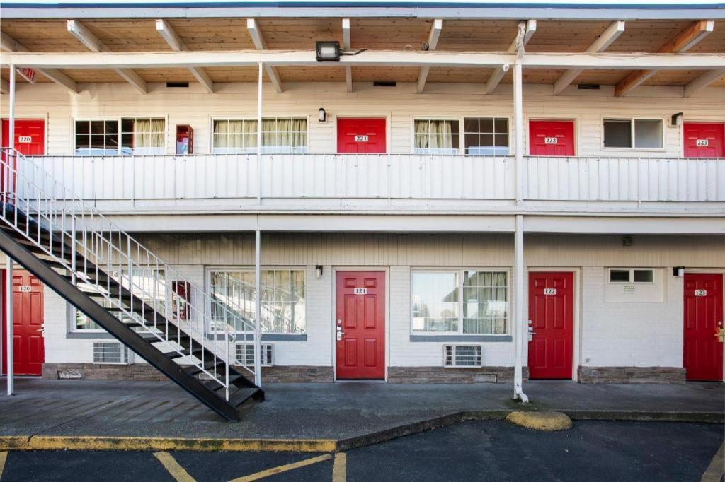 Oyo Hotel Kalama Extérieur photo