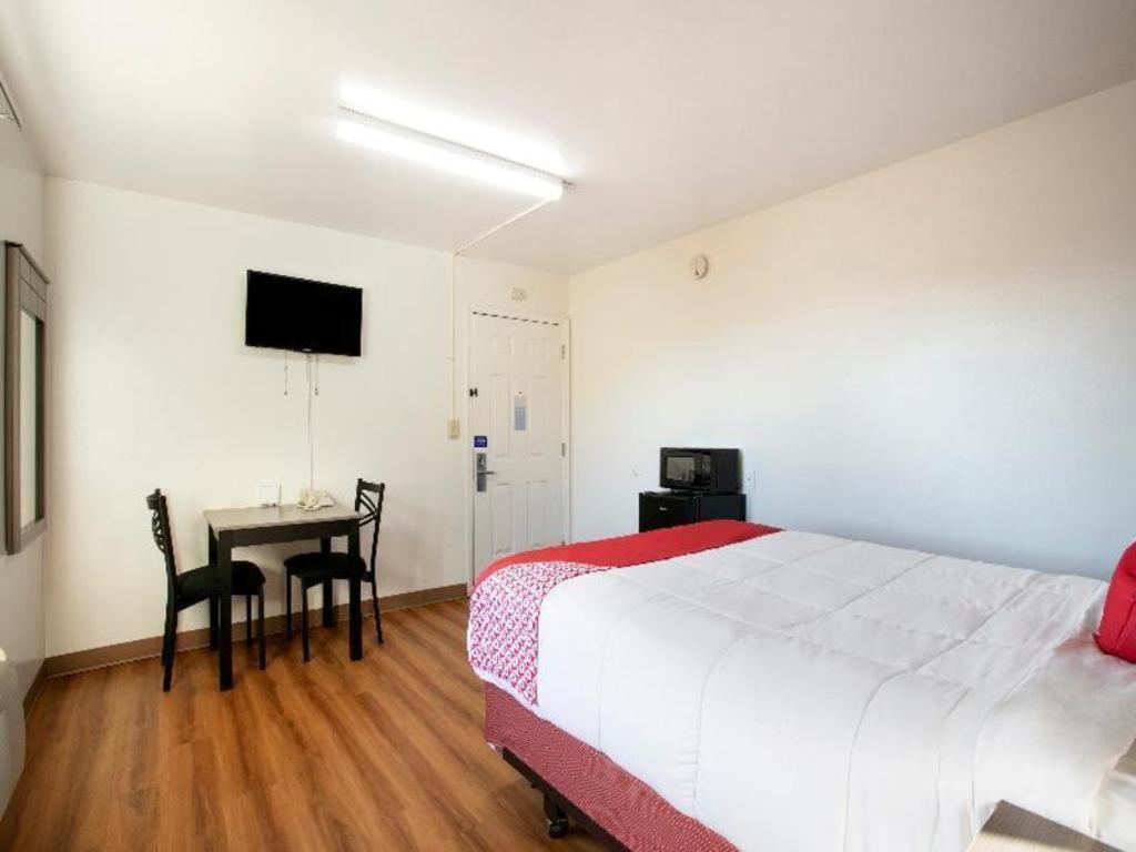 Oyo Hotel Kalama Extérieur photo