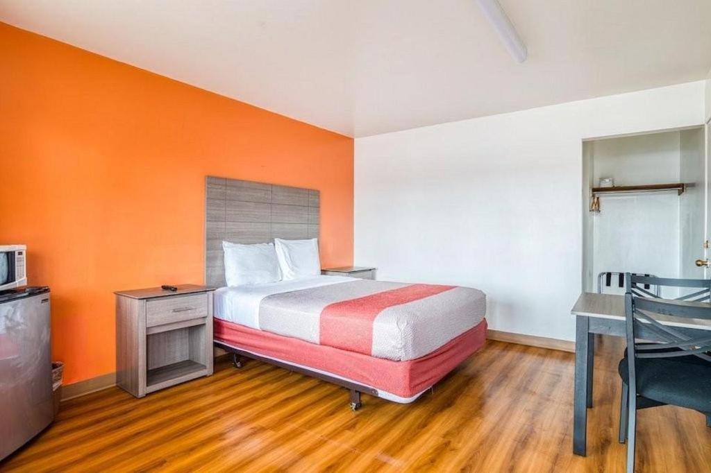 Oyo Hotel Kalama Extérieur photo